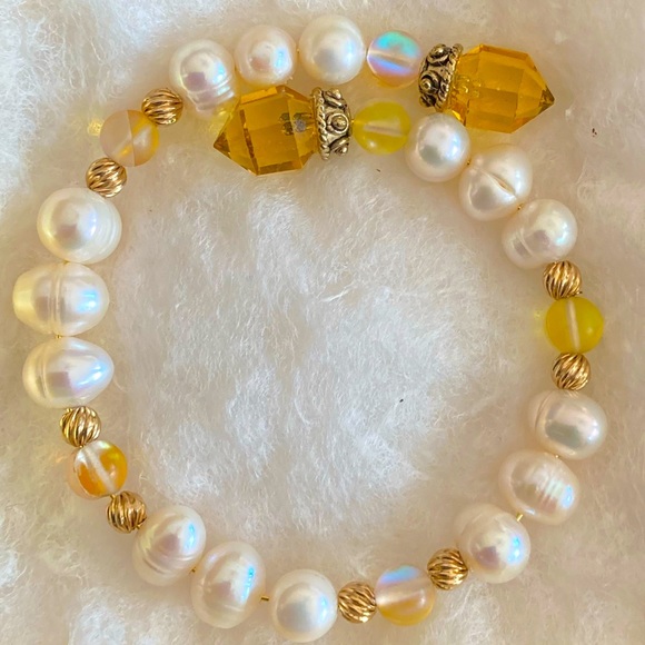 Pearl Cuff Bracelet with Vintage Crystals & Mermaid Glass Beads - Picture 5 of 5